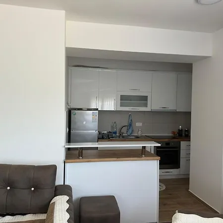Apartment Lihnidos #2 *